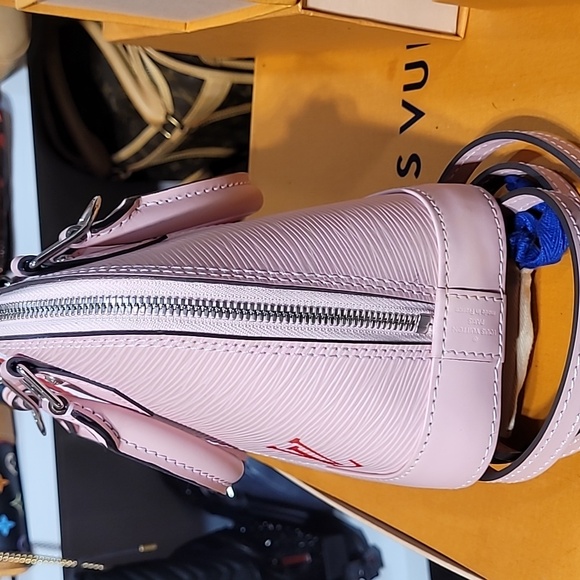 Louis Vuitton Epi Leather Limited edition Alma BB 2way bag - Picture 4 of 16